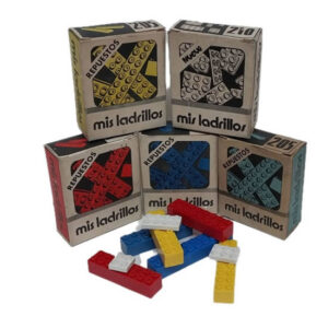Mis Ladrillos Repuestos. Plastico