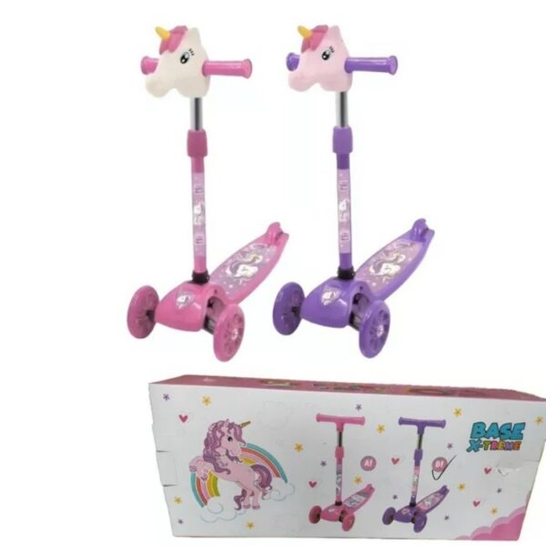 Monopatin con cabeza de unicornio. Soporta 35kg