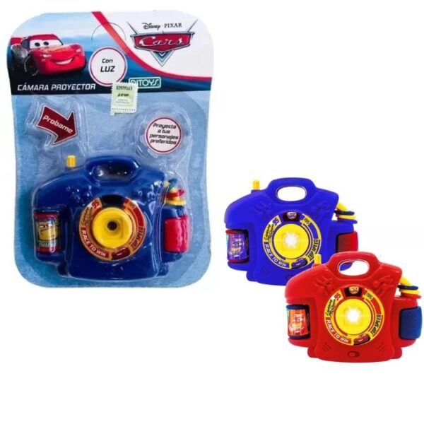 Cars Camara proyector. Proyecta los personajes, con luz. A pilas.