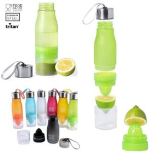 Botella 107. Botella plastica exprimidora H2O . 650ml. Tapa a rosca con tira, exprimidor desmontable.