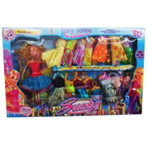 Muñeca caja con 16 vestidos