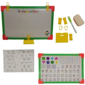 Pizarra para marcador borrable con accesorios . en la otra cara con las tablas, palabras en ingles, números e imágenes.