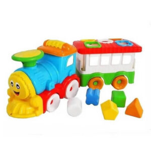 Pequeño tren con vagón de arrastre con formas encastrables