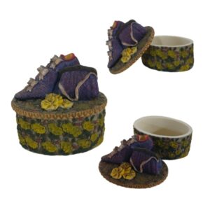 Pastillero poliester oval. 9cm x 8cm.