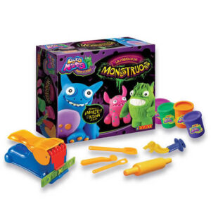 Kit de masa monstruos.Contiene extrusor con planchitas,jeringa,palo de amasar,herramientas y 4 potes de masa