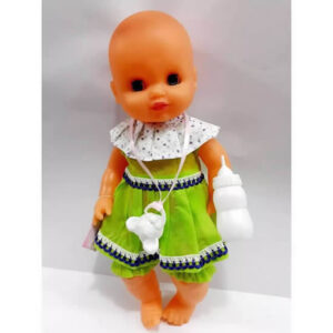 Bebe de goma con ropa de algodon mamadera  y ojos movibles