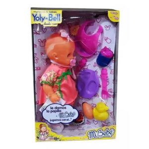 Bebe de goma chico con ojos movibles con platos,cubiertos,babero y accesorios