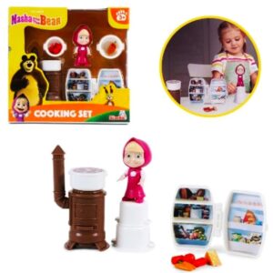 Masha Cocina. Trae la estufa , heladera, comiditas , ollas y la muñeca