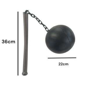 Arma manual con cadena y bola