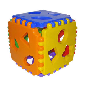 Cubo didáctico con figuras de encastre