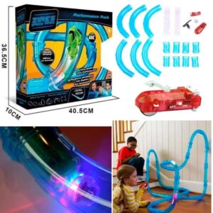 Pista tubular de 21 piezas con luz led. Trae 1 auto que se maneja a control remoto. Carga Usb.